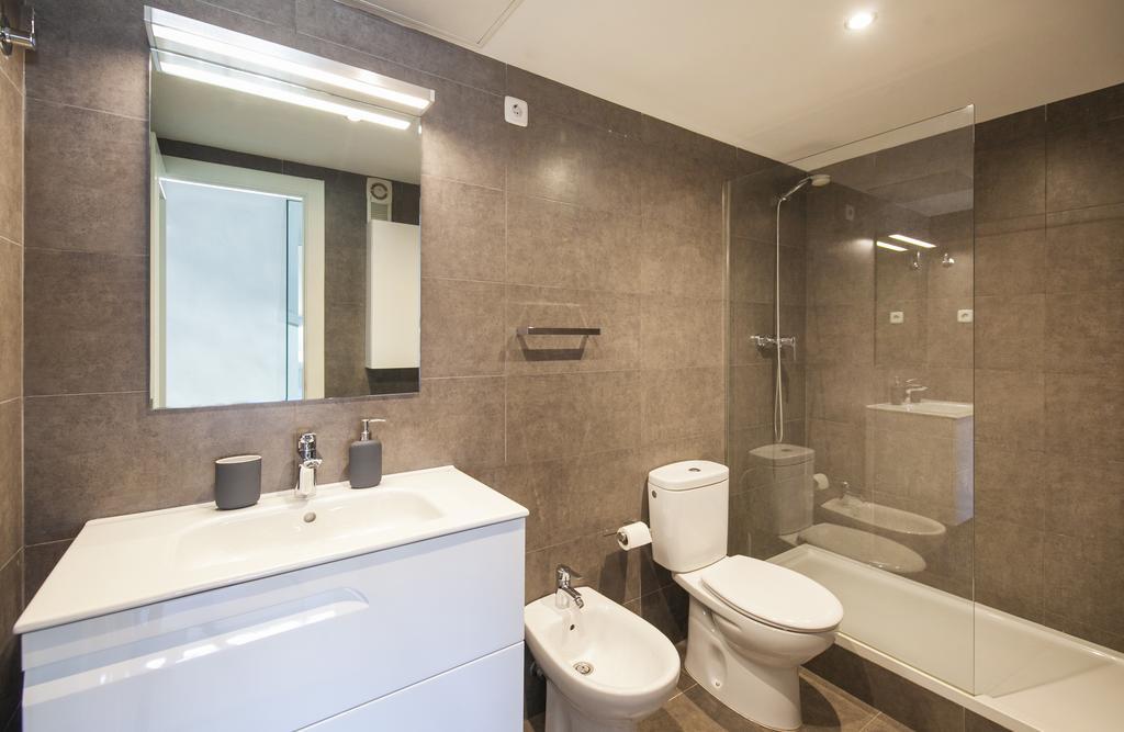 Barcelona Penthouse Private Terrace Sustainable Stay Keyless Access Eksteriør bilde