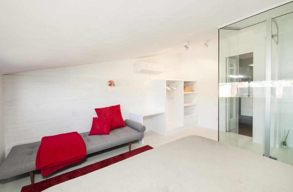 Barcelona Penthouse Private Terrace Sustainable Stay Keyless Access Eksteriør bilde