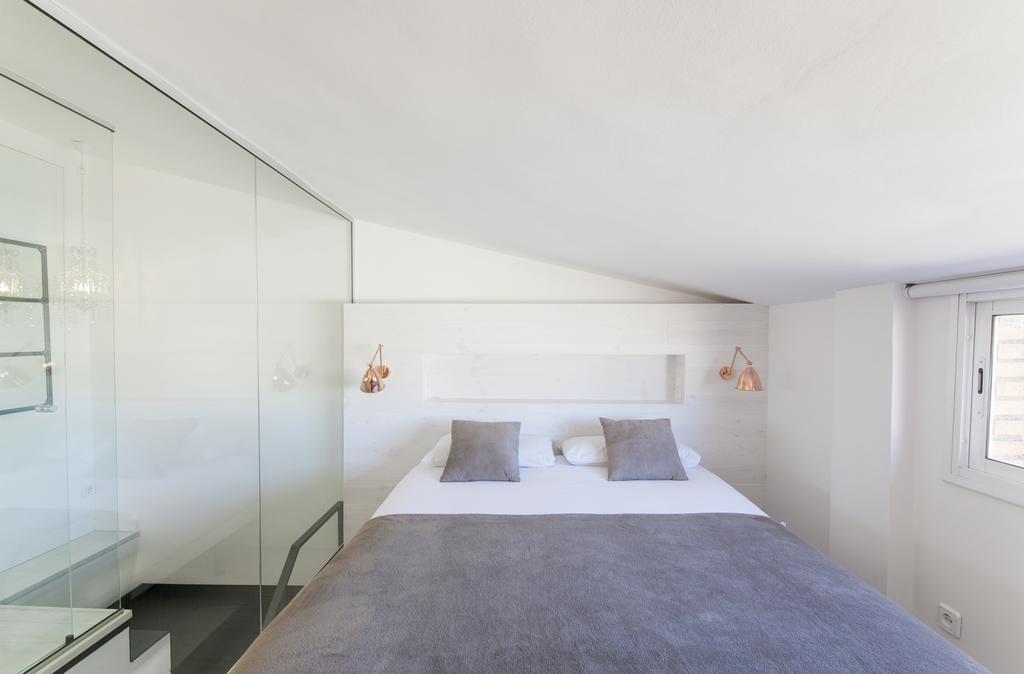 Barcelona Penthouse Private Terrace Sustainable Stay Keyless Access Eksteriør bilde