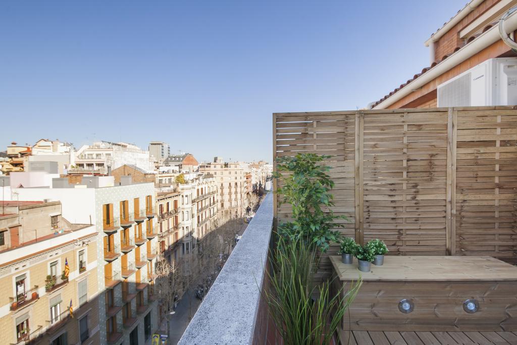 Barcelona Penthouse Private Terrace Sustainable Stay Keyless Access Eksteriør bilde